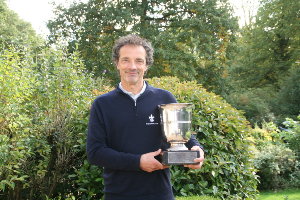 Près de 20 ans après son premier titre à Bertichères en 2006, Lionel Bitsch-Bourgeois réinscrit son nom sur les tablettes du Grand Club en remportant le titre de champion de l'année.
